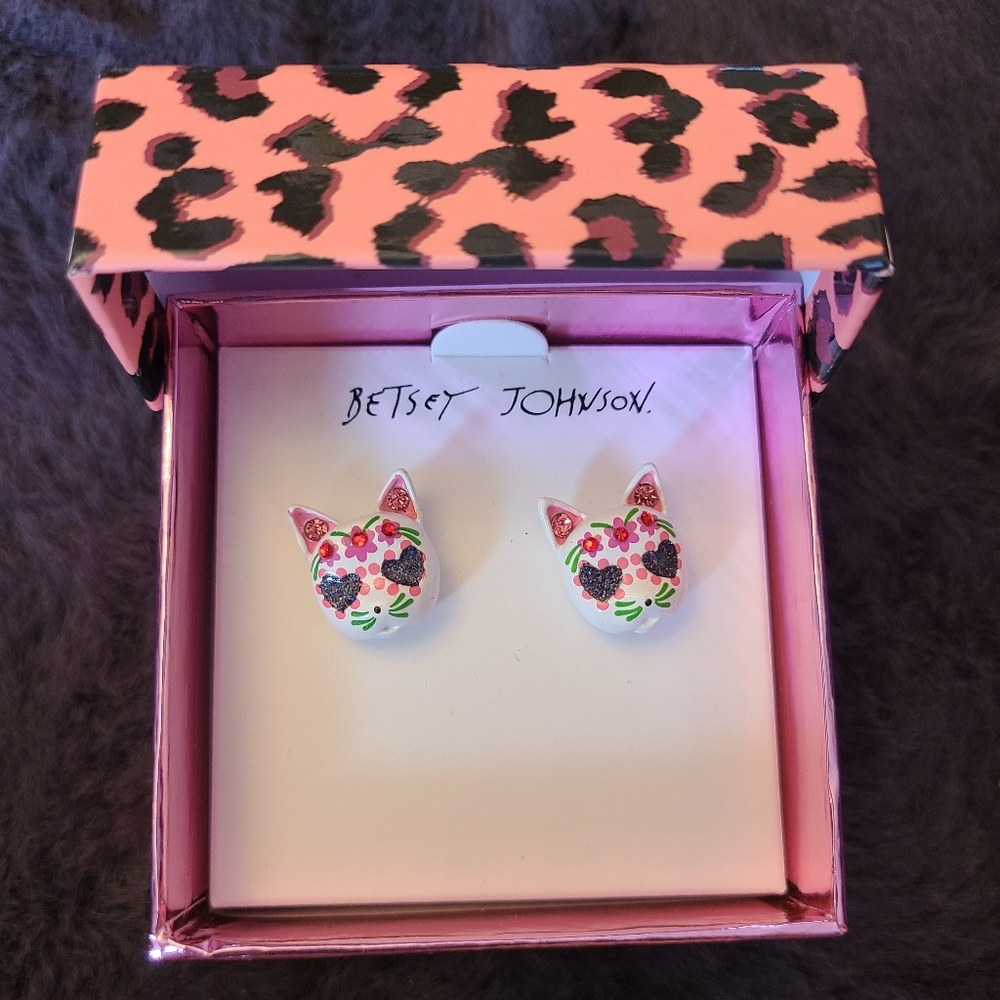 🐈💀 Betsey Johnson Cat Sugar Skull Earrings 🐈💀